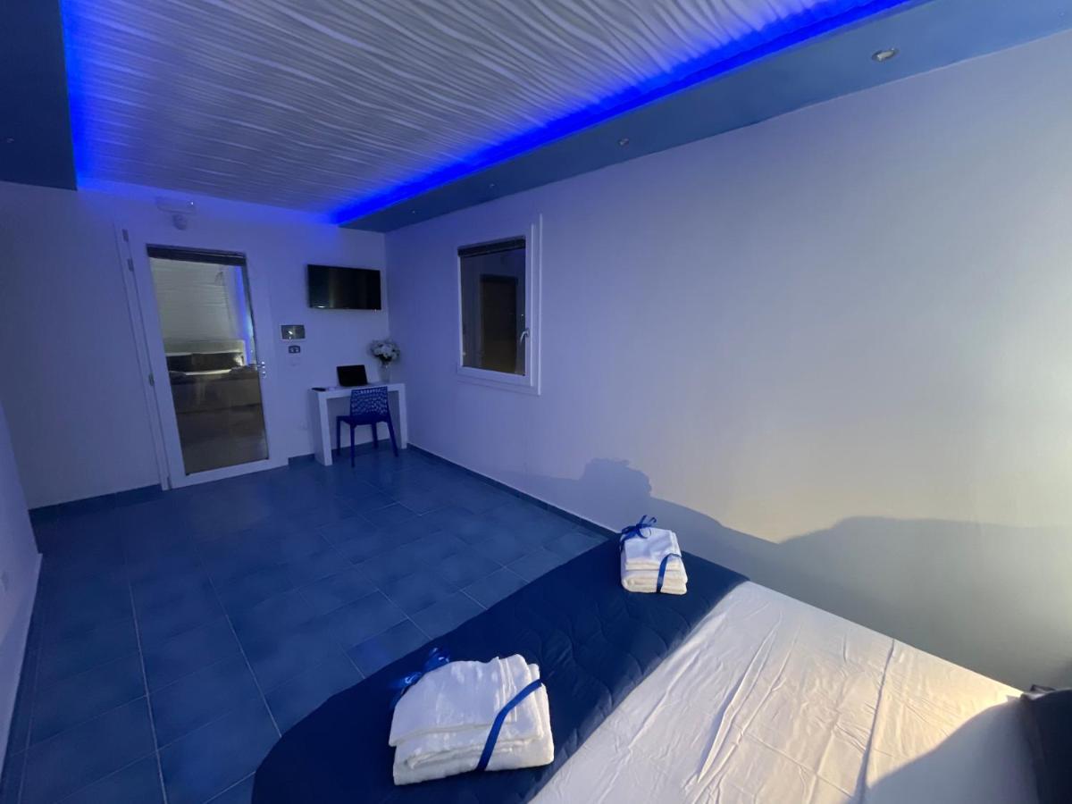 Salento Sottovento Luxury Beb Bed & Breakfast ตอร์เลลาปิลโล ภายนอก รูปภาพ
