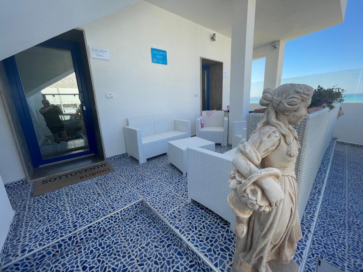 Salento Sottovento Luxury Beb Bed & Breakfast ตอร์เลลาปิลโล ภายนอก รูปภาพ